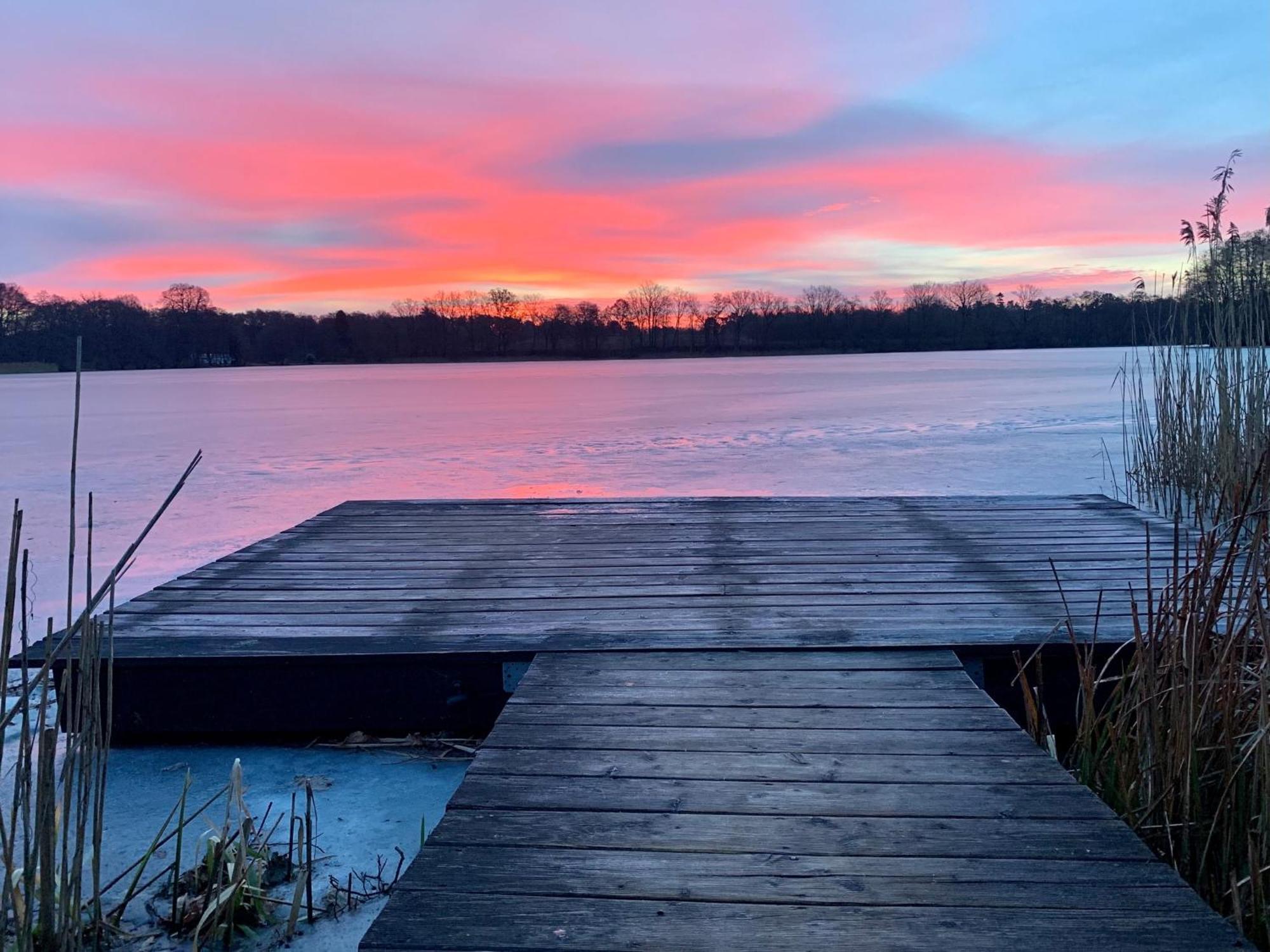 Ferienhaus Seeresidenz Am Muehlensee Godern Exteriör bild